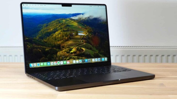 Apple MacBook Pro 14-inç: Laptopi më i dashur vjen me kosto më të ulët dhe ngjyrë të zezë