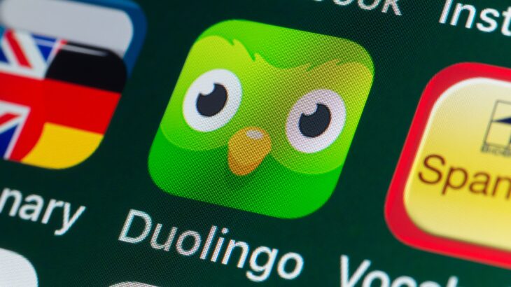 Duolingo zëvendëson punonjësit me AI